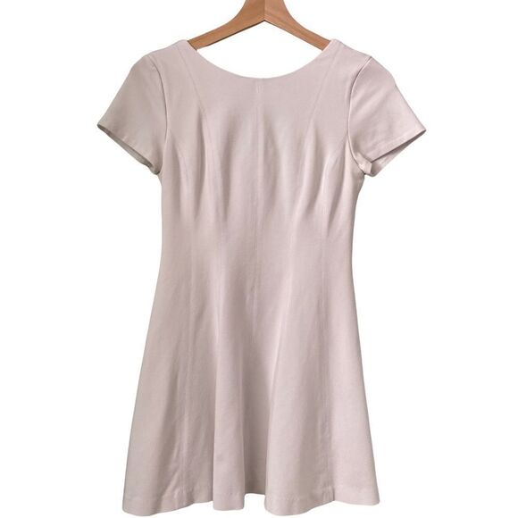 Banana Republic White Round neck Mini Dress in Size 2P - Picture 1 of 13